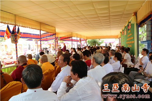 柬埔寨王国恭请本焕长老舍利永久安奉国家级庆典现场