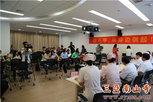 发布会上,医院介绍了斯里兰卡患儿的情况