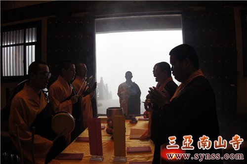佛声阵阵,祈愿十方诸佛加被