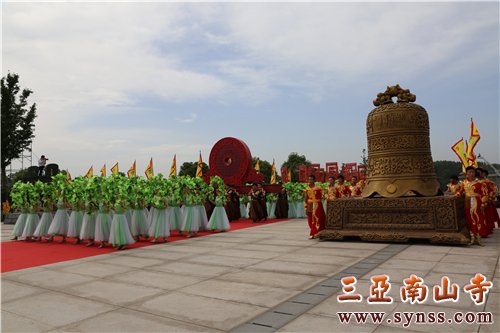 乙未年世界华人炎帝故里寻根节开幕式暨拜祖大典隆重开始 摄影:顿俊